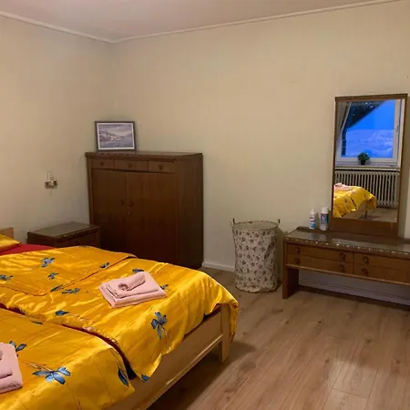 Prázdninový dům Fair House Near Duesseldorf- 5 Bedrooms, Garden, Terrace Parking
