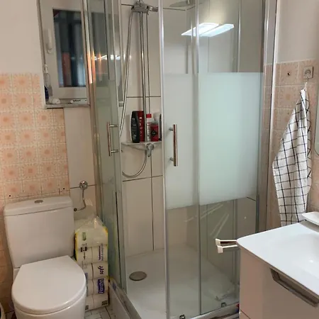 Prázdninový dům Fair House Near Duesseldorf- 5 Bedrooms, Garden, Terrace Parking *